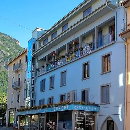 De L'europe 3*